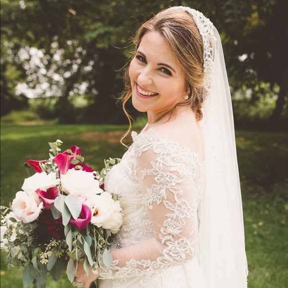 Meet your Posher, Lydia - Picture 1 of 1